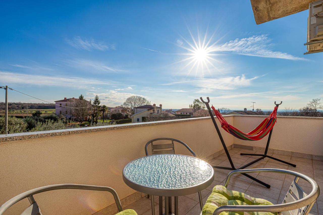 Dvi Ulike Apartamento Labinci Exterior foto